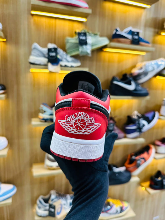 Master Copy: Nike Air Jordan 1 Low Bred Toe – Iconic Style Meets Timeless Design