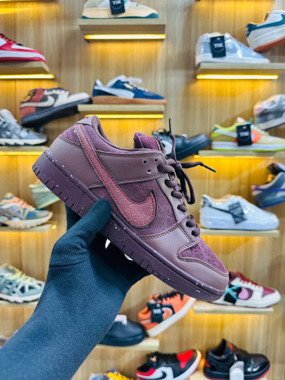 Master Copy: Nike SB Dunk Low "Burgundy Crush" – Limited Edition with Bold Appeal